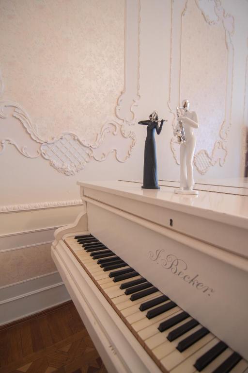 Fotografie z fotogalerie ubytování The Grand Piano Villa v destinaci Kutaisi