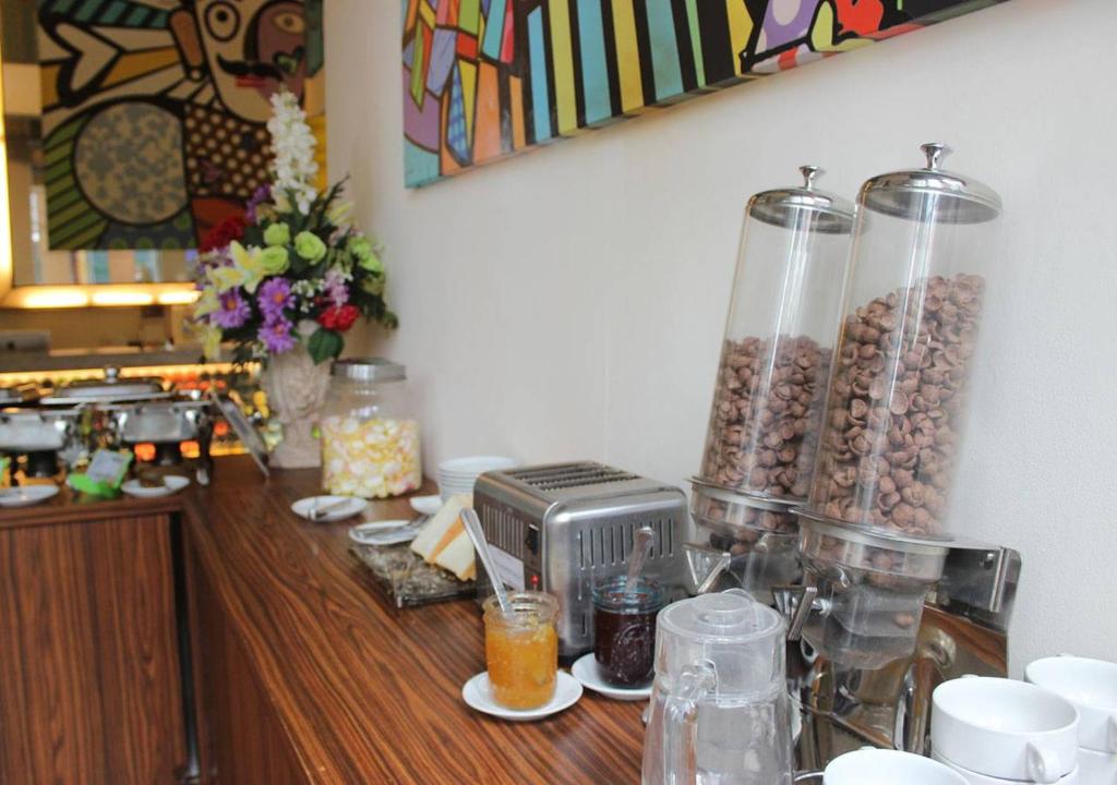 Kemudahan buat kopi dan teh di MaxOneHotels.com at Sabang