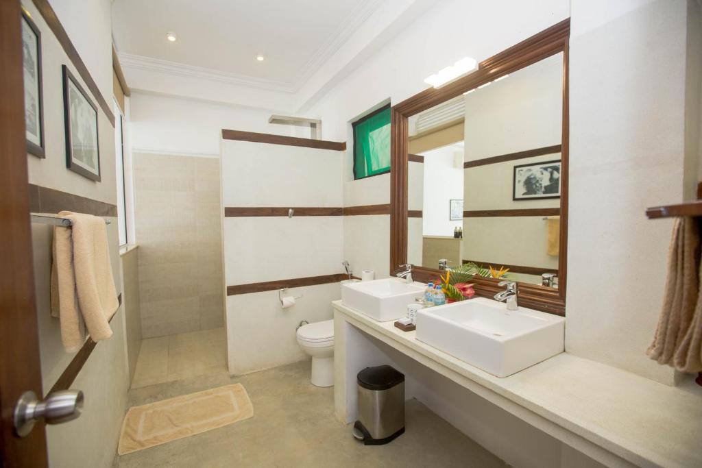 Sea World Boutique Hotel - 17