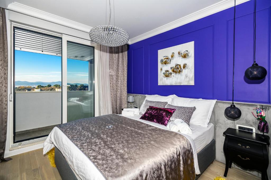 DiVine Luxury Apartment Purple - 2
