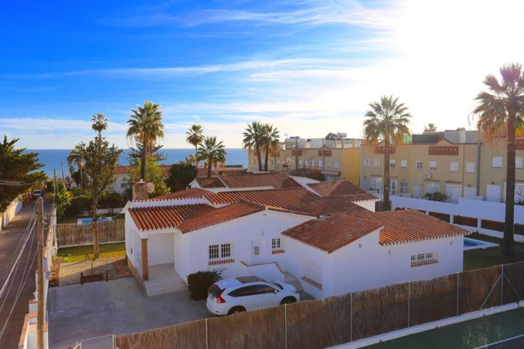 VILLA LUNA Beach Premium 9PAX, Torre de Benagalbón – Updated ...