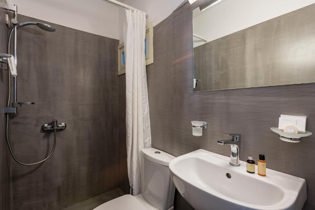 Leto Nuevo Hotel - 4