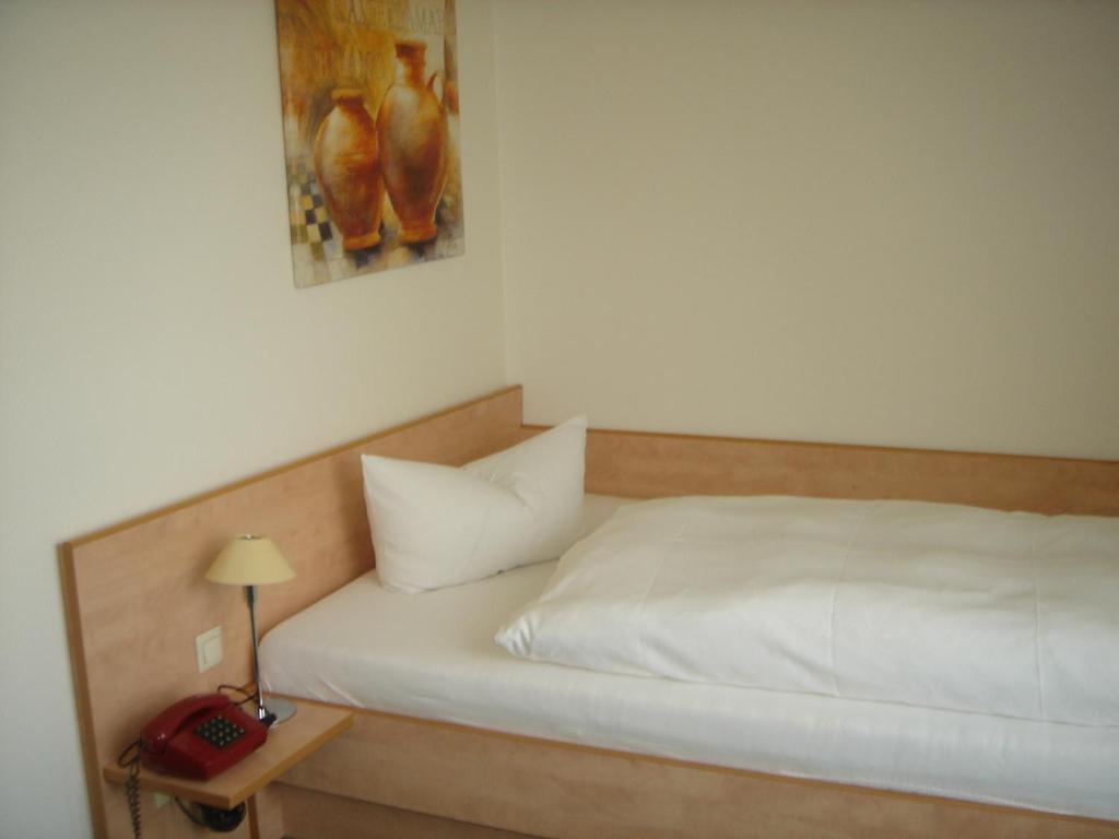 Land-gut-Hotel Lohmann - Economy Eenpersoonskamer Met Gedeelde Badkamer