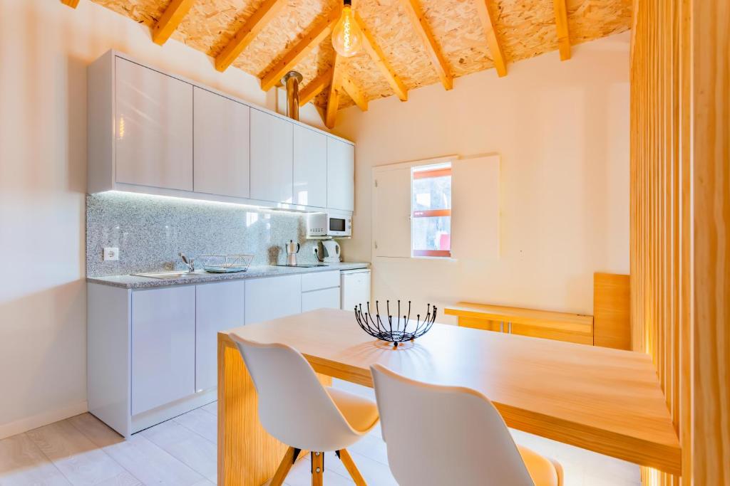 Lemago Porto Apartments - São Bento - Studio