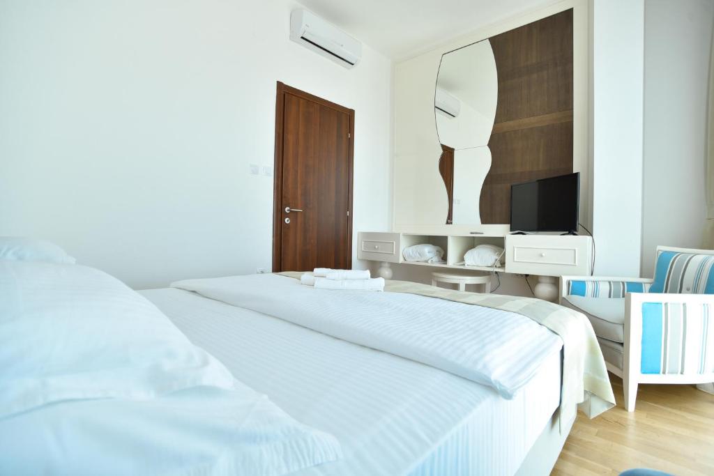 BARBETA Accommodation - 13