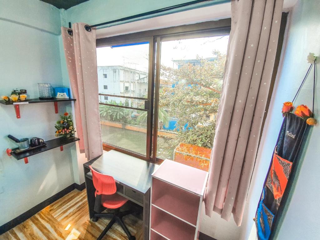 Bangkok Canale Home at Khaosarn - Resim 10