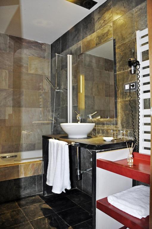 Koupelna v ubytování Hotel Boutique Mas Passamaner