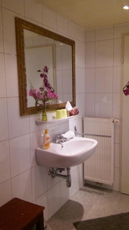Koupelna v ubytování Cityhotel Junger Fuchs