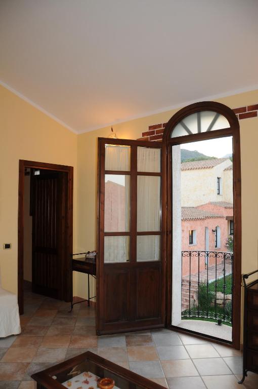 Zdjęcie z galerii obiektu Hotel La Corte Rosada w mieście Villasimius