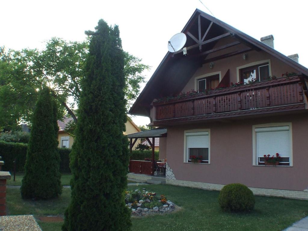 Gallery image of Fahéj ház in Balatonmáriafürdő