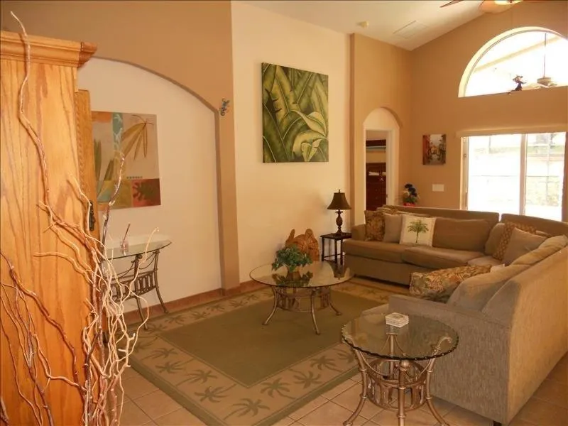 41 Balmoral House, Davenport, United States