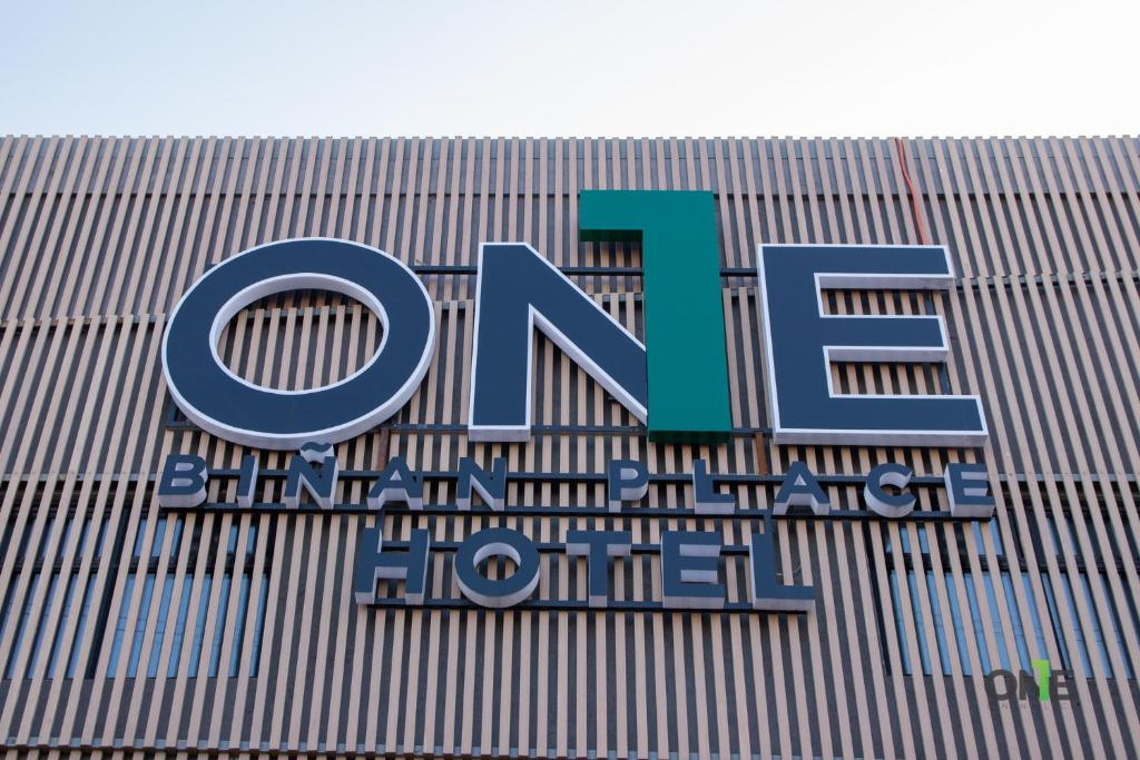 Certifikát, hodnocení, plakát nebo jiný dokument vystavený v ubytování One Biñan Place