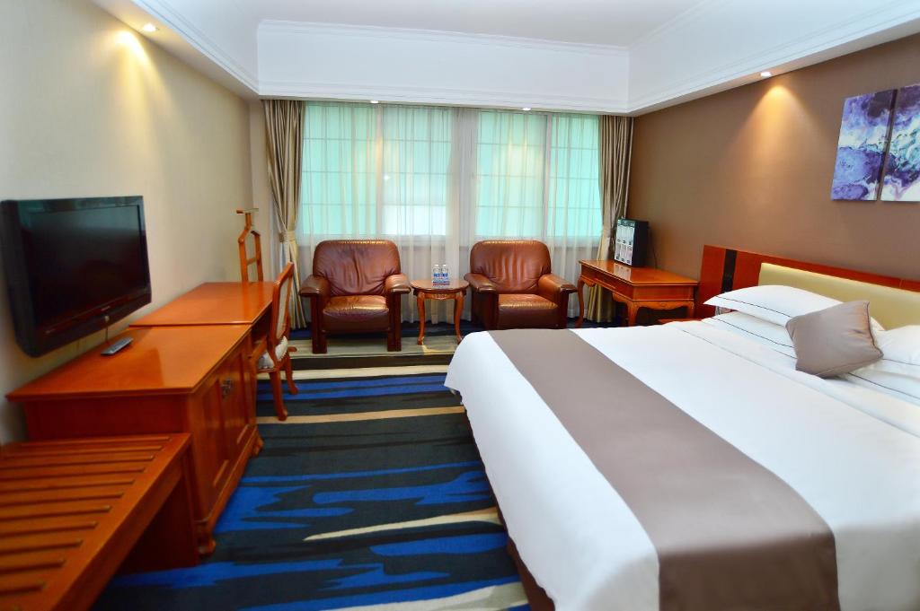 TV a/nebo společenská místnost v ubytování Shenzhen Kaili Hotel, Guomao Shopping Mall