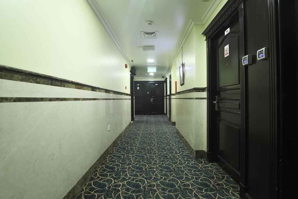 Eureka Hotel - Resim 39