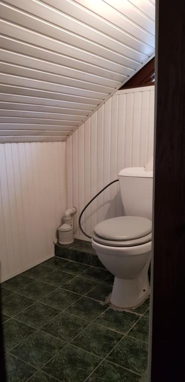 Guest house Likani 2017 - Habitación Doble Con Baño Compartido