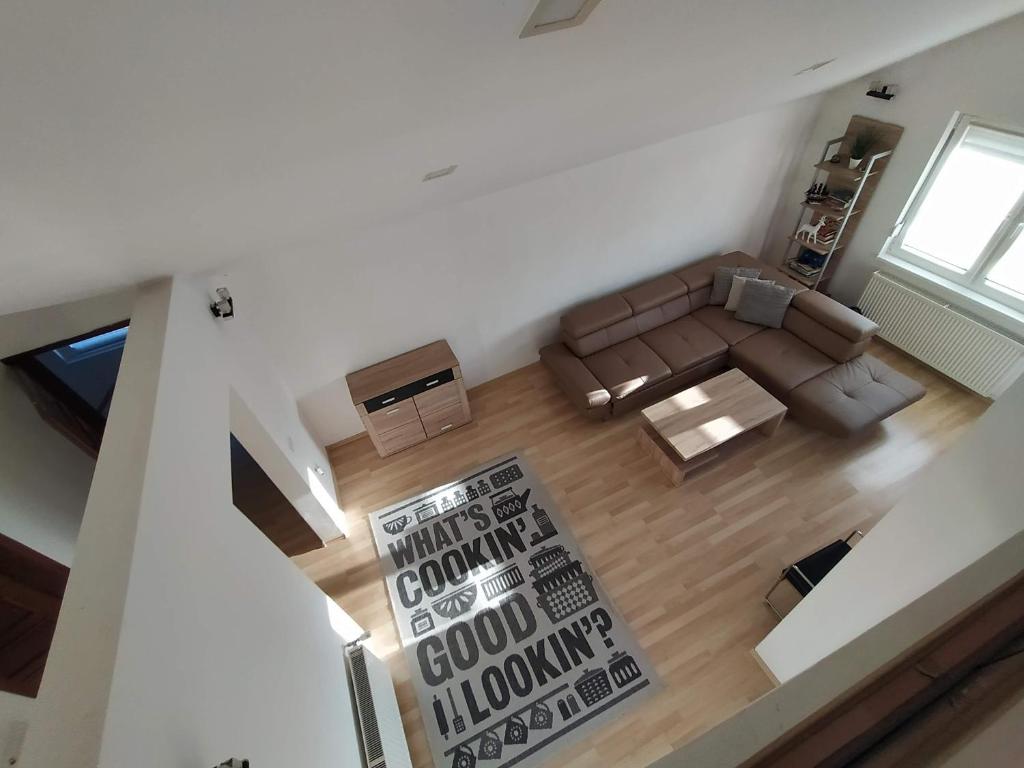 Oasis of Peace Modern House - Housity