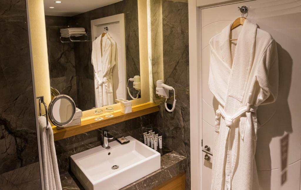 Koupelna v ubytování Baia Lara Hotel
