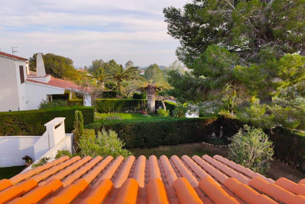 A garden outside TPA - Les Tres Cales - 1
