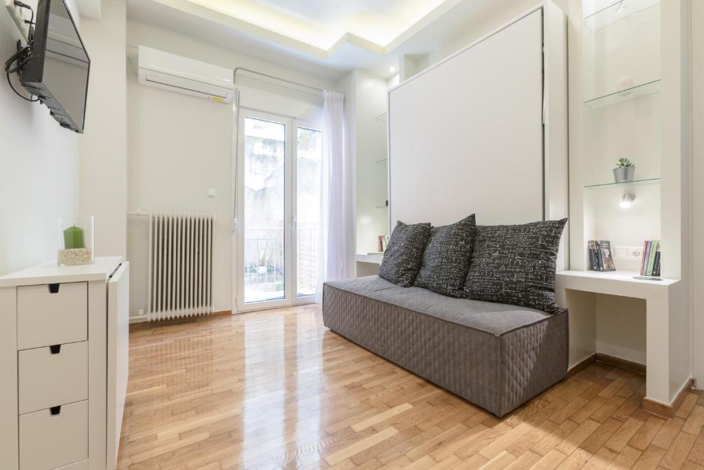 Posedenie v ubytovaní Cozy Flat with Terrace & Patio, next to Lycabettus