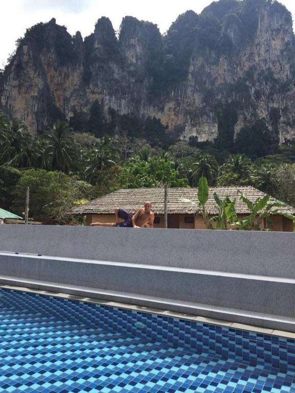 Nespecifikovaný výhled na hory nebo výhled na hory při pohledu z hotelu