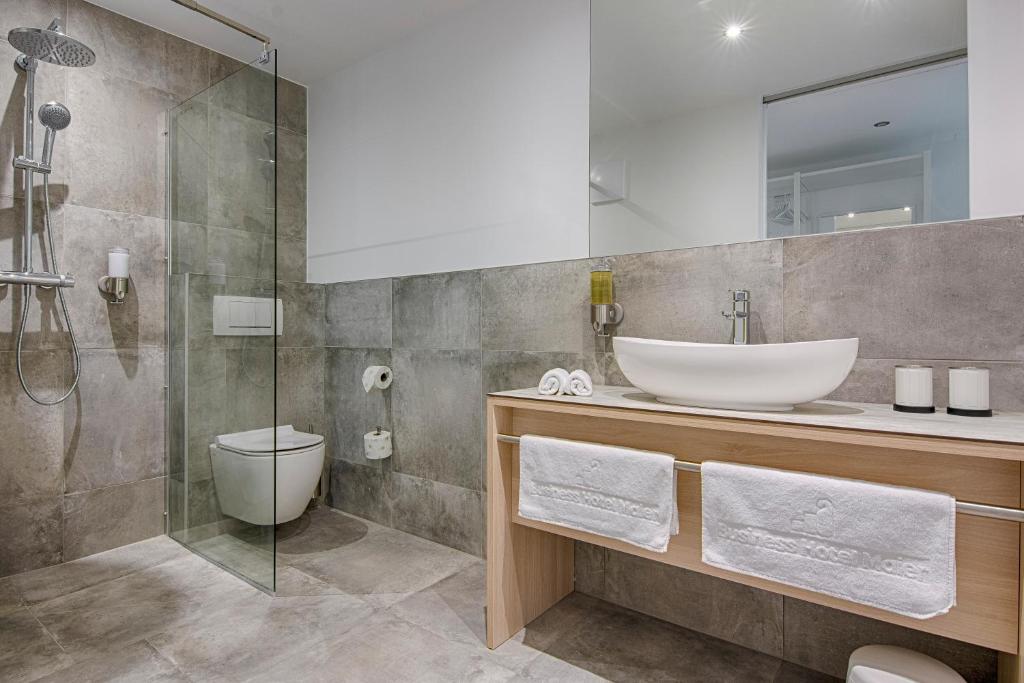 Vannituba majutusasutuses Business Hotel Maier