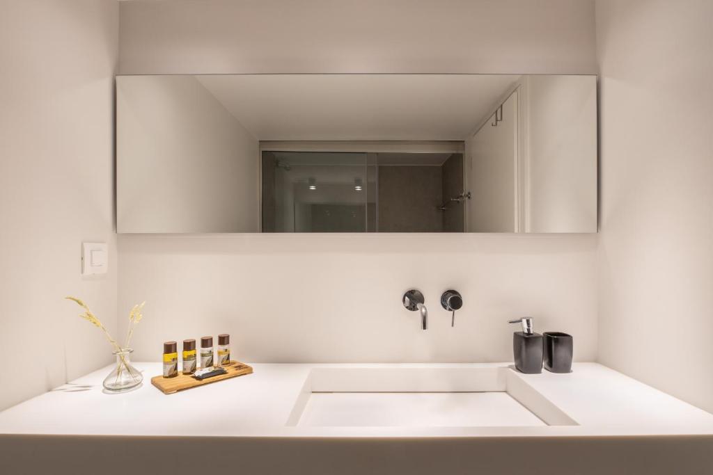 Kúpeľňa v ubytovaní The H Experience Boutique Apartment Koules Fortress Heraklion