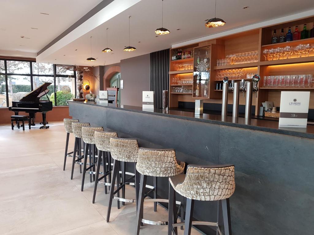 Lounge nebo bar v ubytování Hotel L'Europe