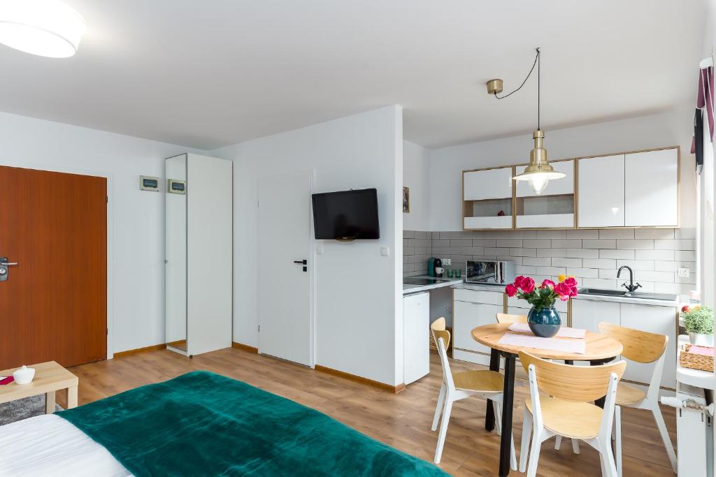 Kuchyňa alebo kuchynka v ubytovaní Sleepway Apartments - English Dream
