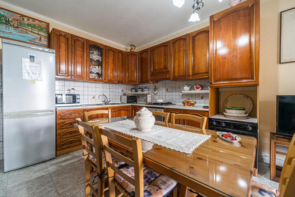 Kuchyň nebo kuchyňský kout v ubytování Clara Vista Mare - Goelba