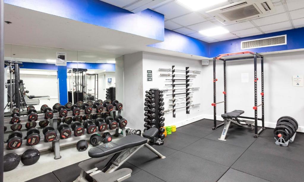 Fitness centrum a/nebo fitness zařízení v ubytování Schull Harbour Hotel & Leisure Centre