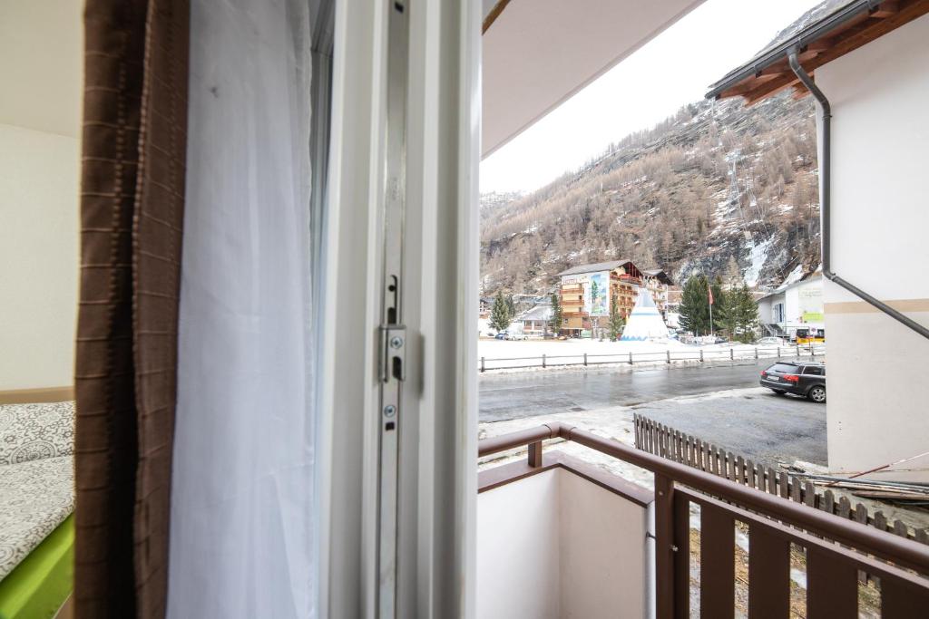 Nespecifikovaný výhled na hory nebo výhled na hory při pohledu z apartmánu