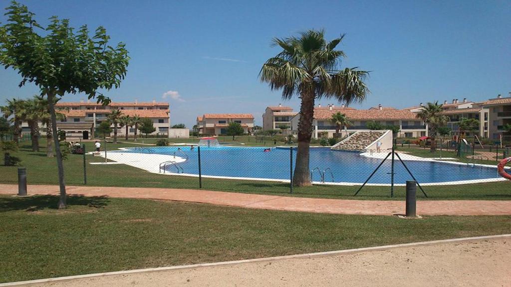 Bazén v ubytování Sensacional Chalet Adosado de lujo "Vacaciones todo el año" nebo v jeho okolí