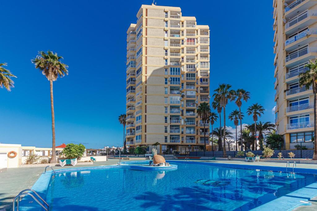 Play de LasAmericas Torres De Yomely Beautiful ocean view ...