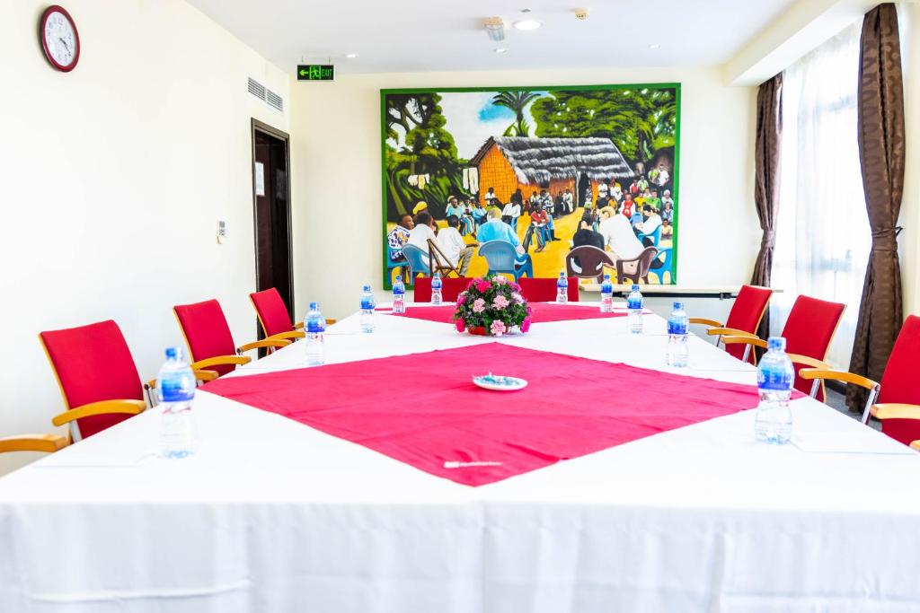 Holiday Inn Dar Es Salaam by IHG