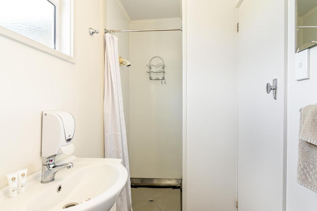 Koupelna v ubytování Motueka Garden Motel