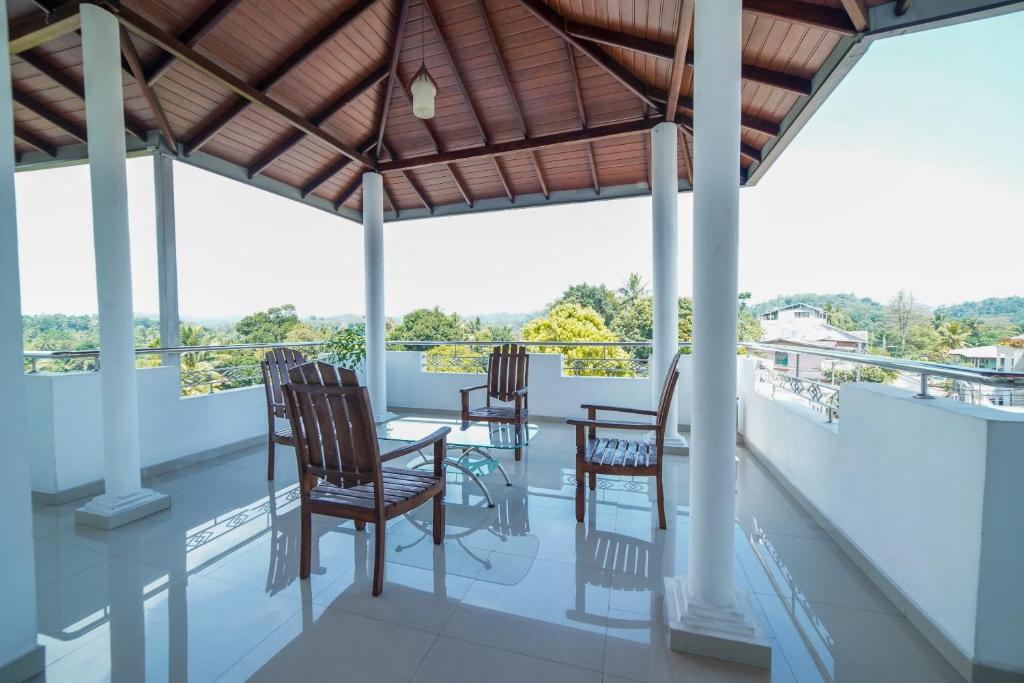 Balkón nebo terasa v ubytování Dazzling Villa
