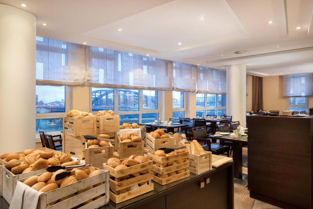 HI Hotel International Hamburg - Resim 20