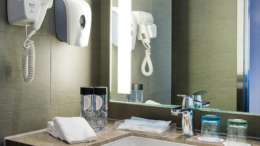Koupelna v ubytování Holiday Inn Express Hong Kong Mongkok by IHG
