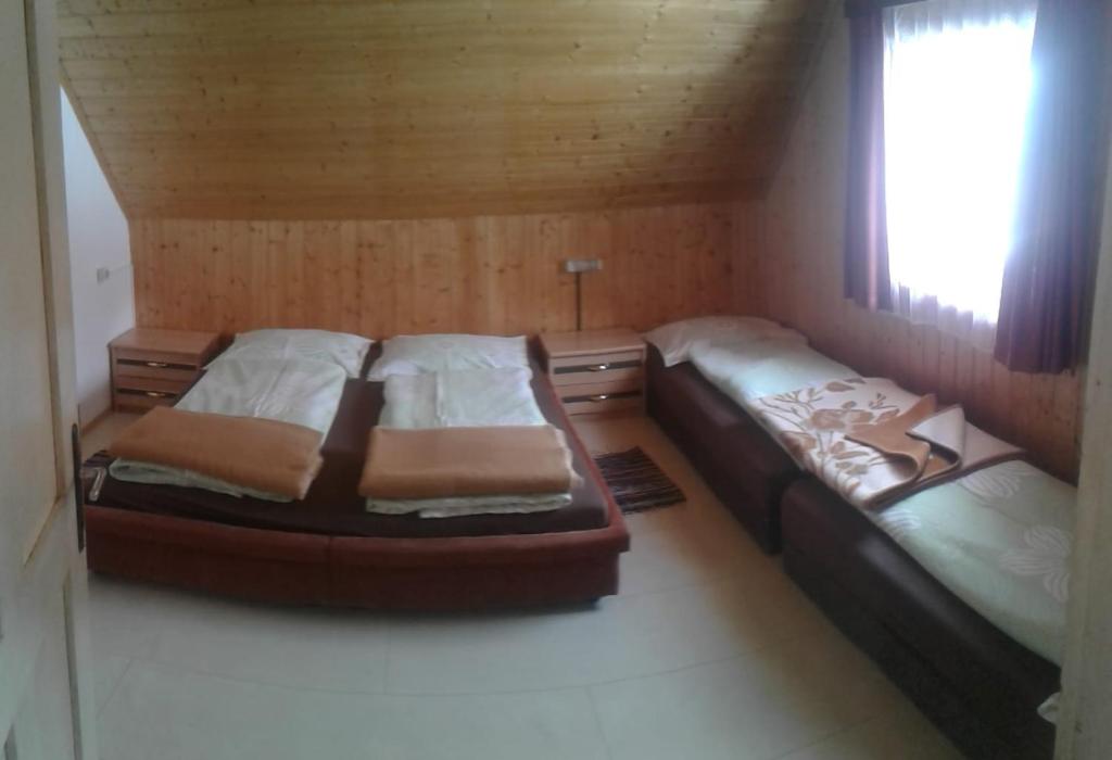A bed or beds in a room at Riesner