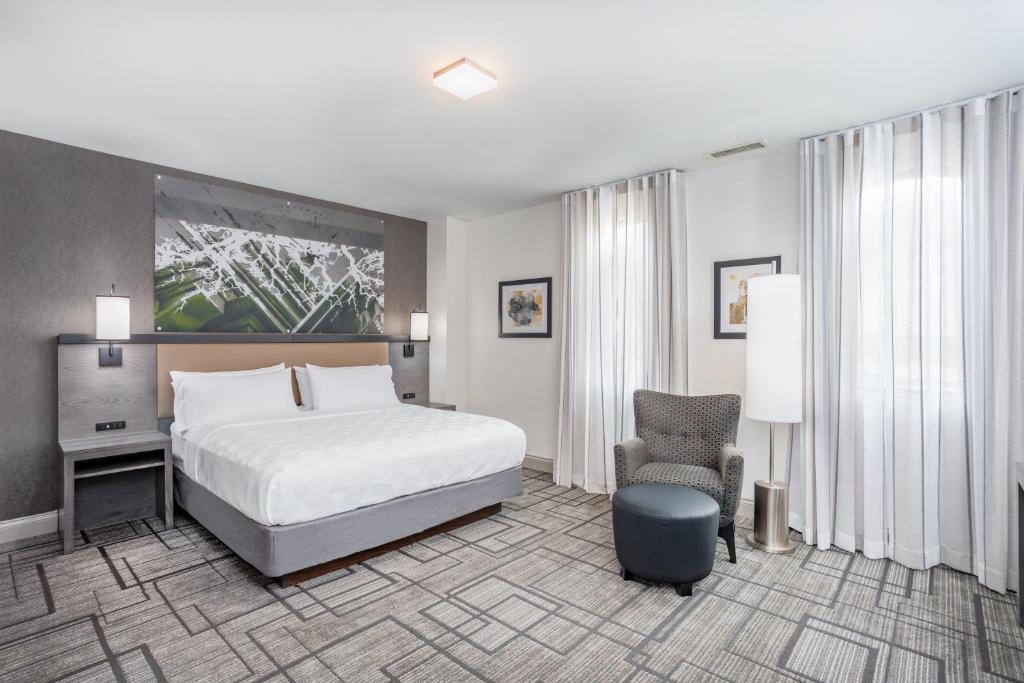 Holiday Inn Lafayette-City Centre, an IHG Hotel - 