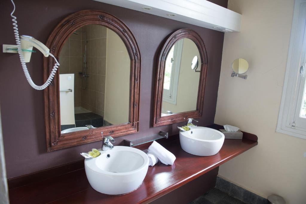 Un baño de Habitation du Comté