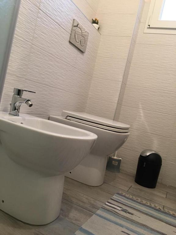 A bathroom at Affittacamere Real Fly