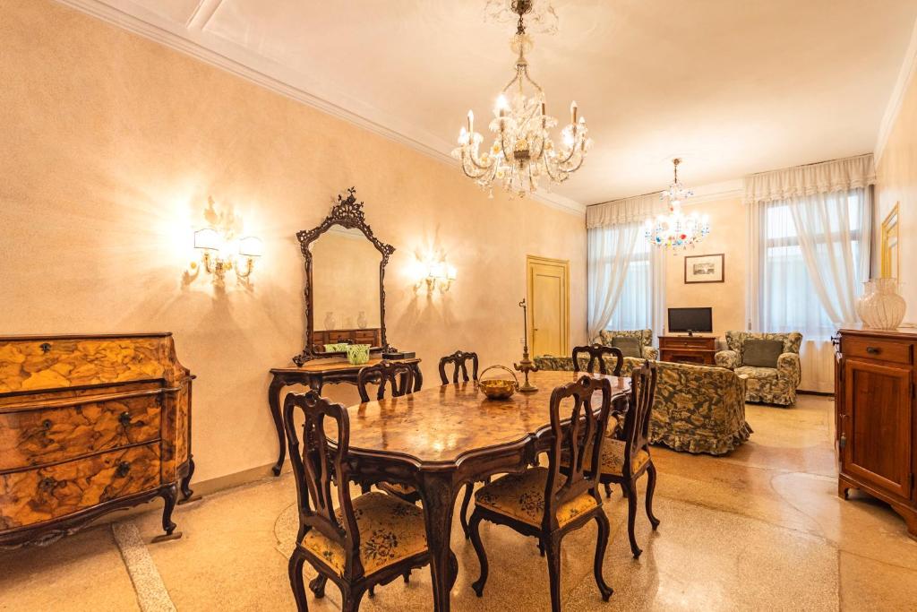 Część wypoczynkowa w obiekcie CASA VESCOVO, free Wi-Fi near San Marco Square