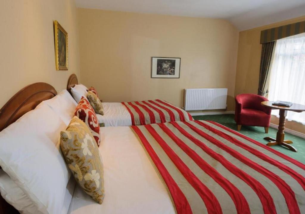 Brown Trout Golf & Country Inn - 