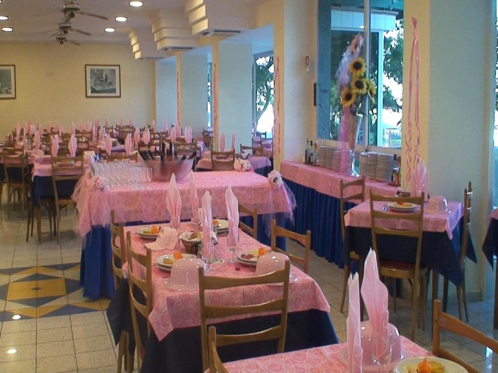 Restaurace v ubytování Hotel Astoria
