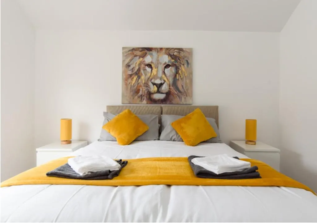 FREE PARKING near city centre - By Sweet Stays, Cardiff, Marea Britanie