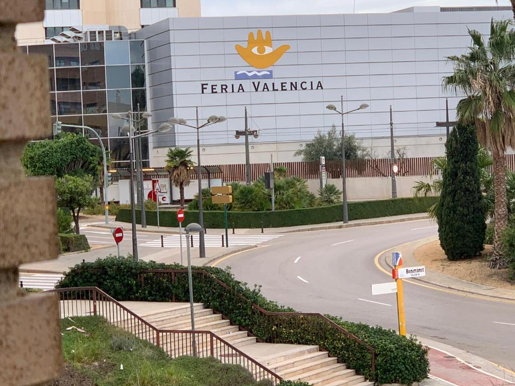 SunDos Feria Valencia, Valencia – Bijgewerkte prijzen 2023