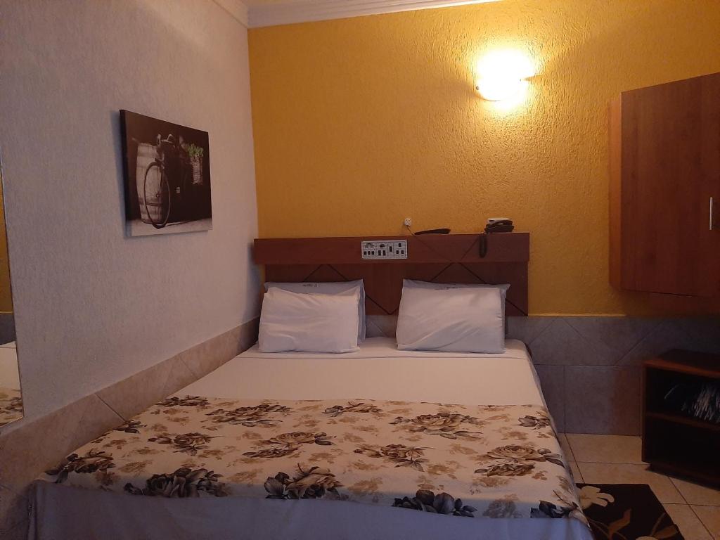  Hotel 21