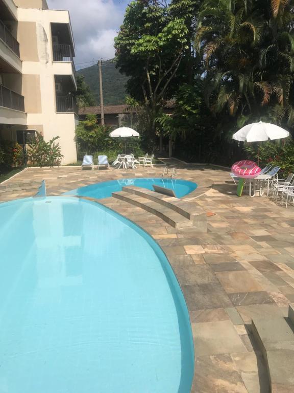  Apartamento Praia Enseada- Perto da praia - Edificio Marina