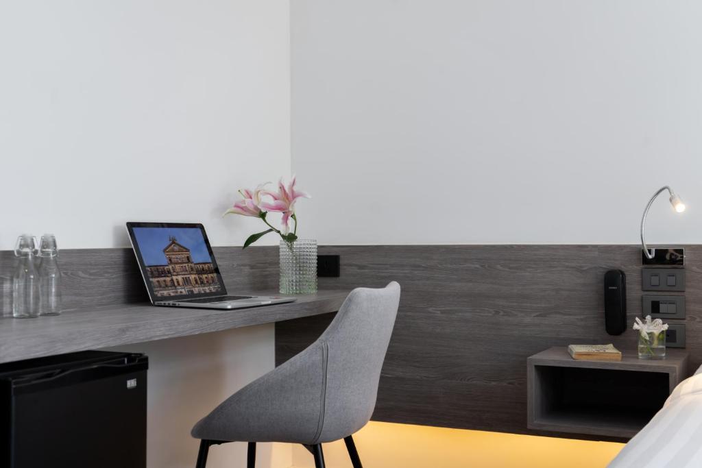 Amarin Hotel Rama 8 - Resim 39